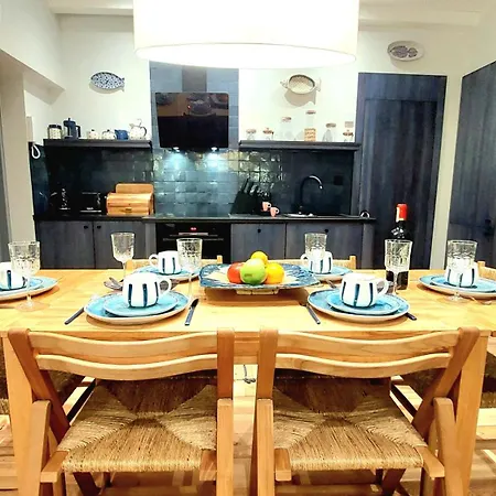 The Old Fisherman's Nest By Triapart 格但斯克