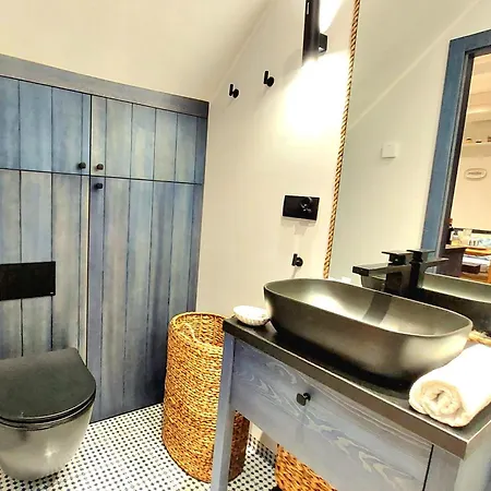 The Old Fisherman's Nest By Triapart Apartment