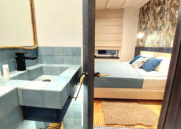 The Old Fisherman's Nest By Triapart *